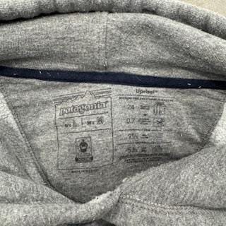 PATAGONIA Gray Hoodie Women's Large Men's Medium| Cozy Unisex Pullover Sweatshirt Back Logo Sustainable