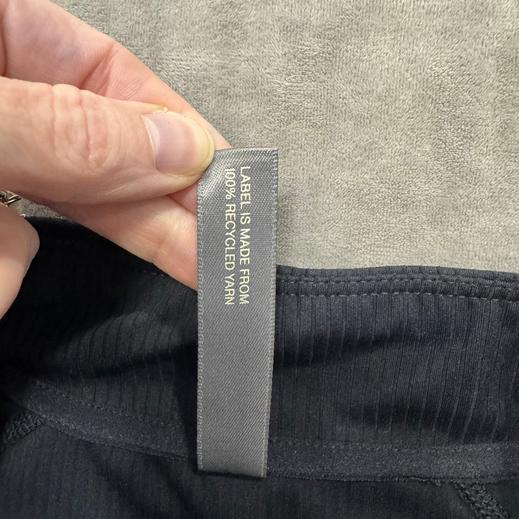 Mondetta Active Ribbed 1/2 Zip Performance Top with Thumbholes - NWT - Black - Medium