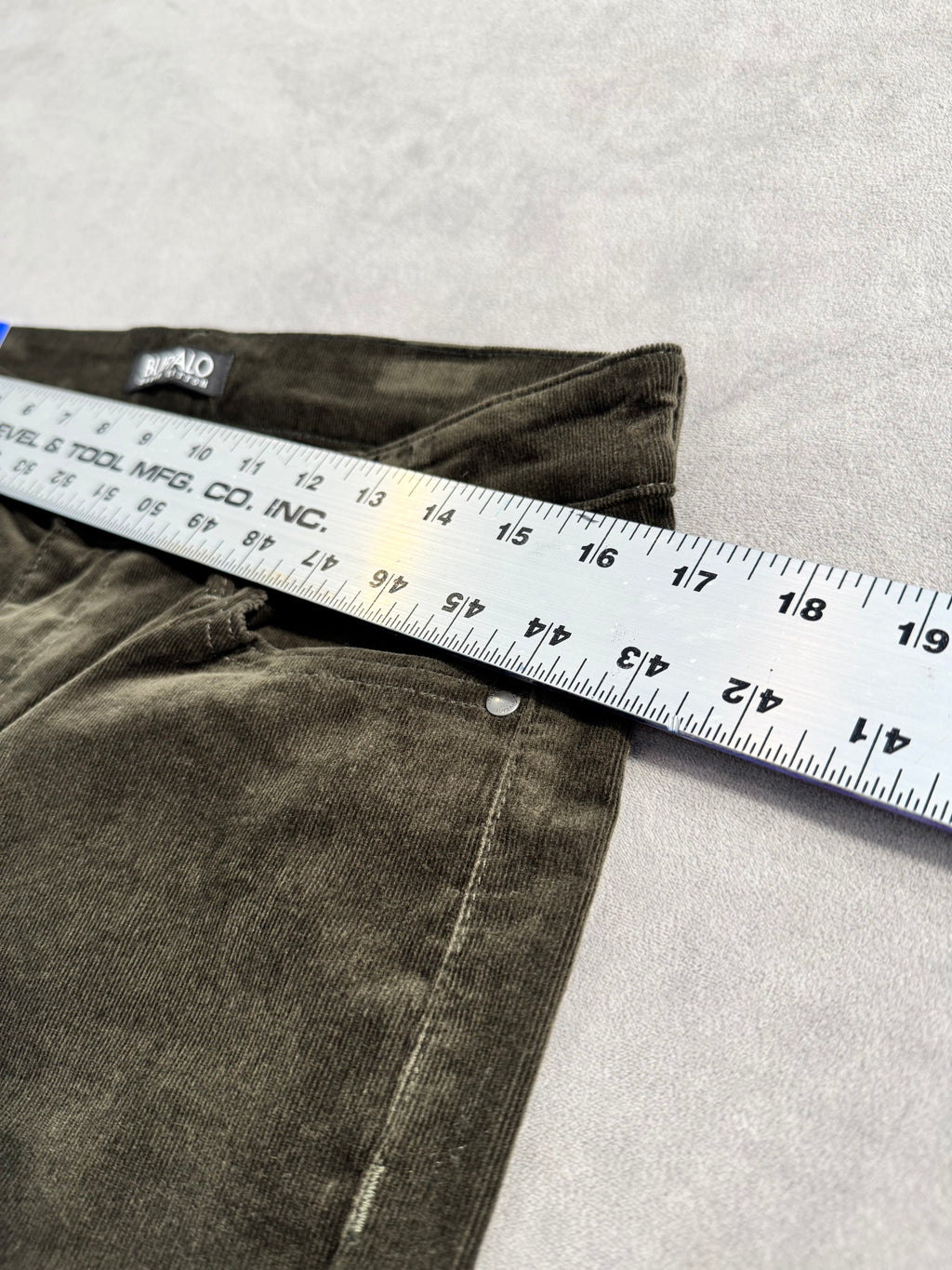 Buffalo David Bitton Nyla Straight Leg Stretch Corduroy Pants - NWT - Rosemary Green - Size Women’s 10/30 waist