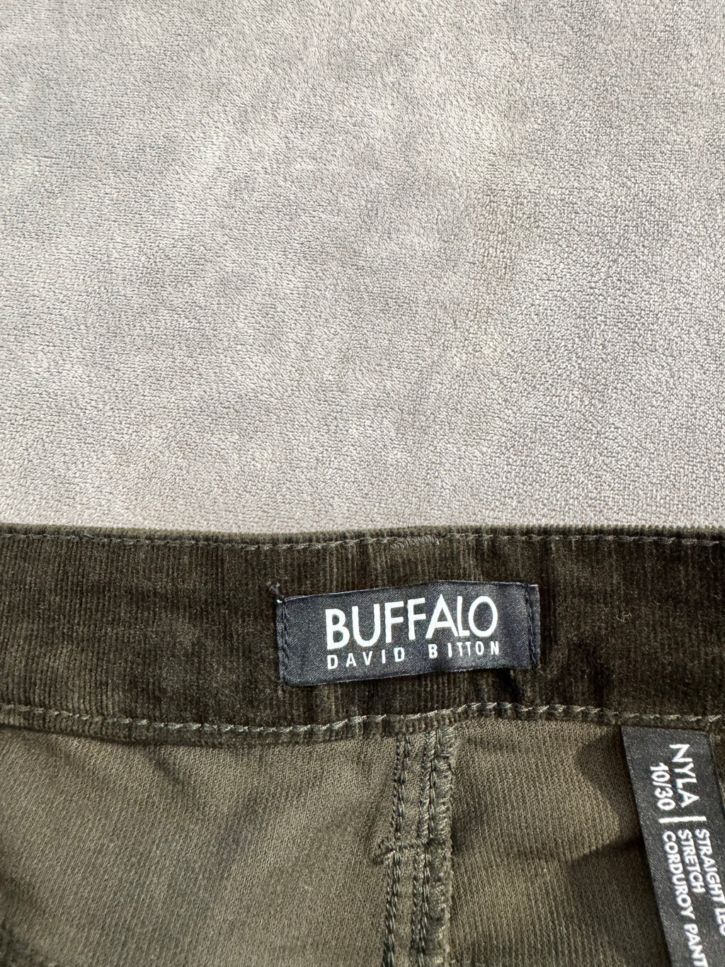 Buffalo David Bitton Nyla Straight Leg Stretch Corduroy Pants - NWT - Rosemary Green - Size Women’s 10/30 waist