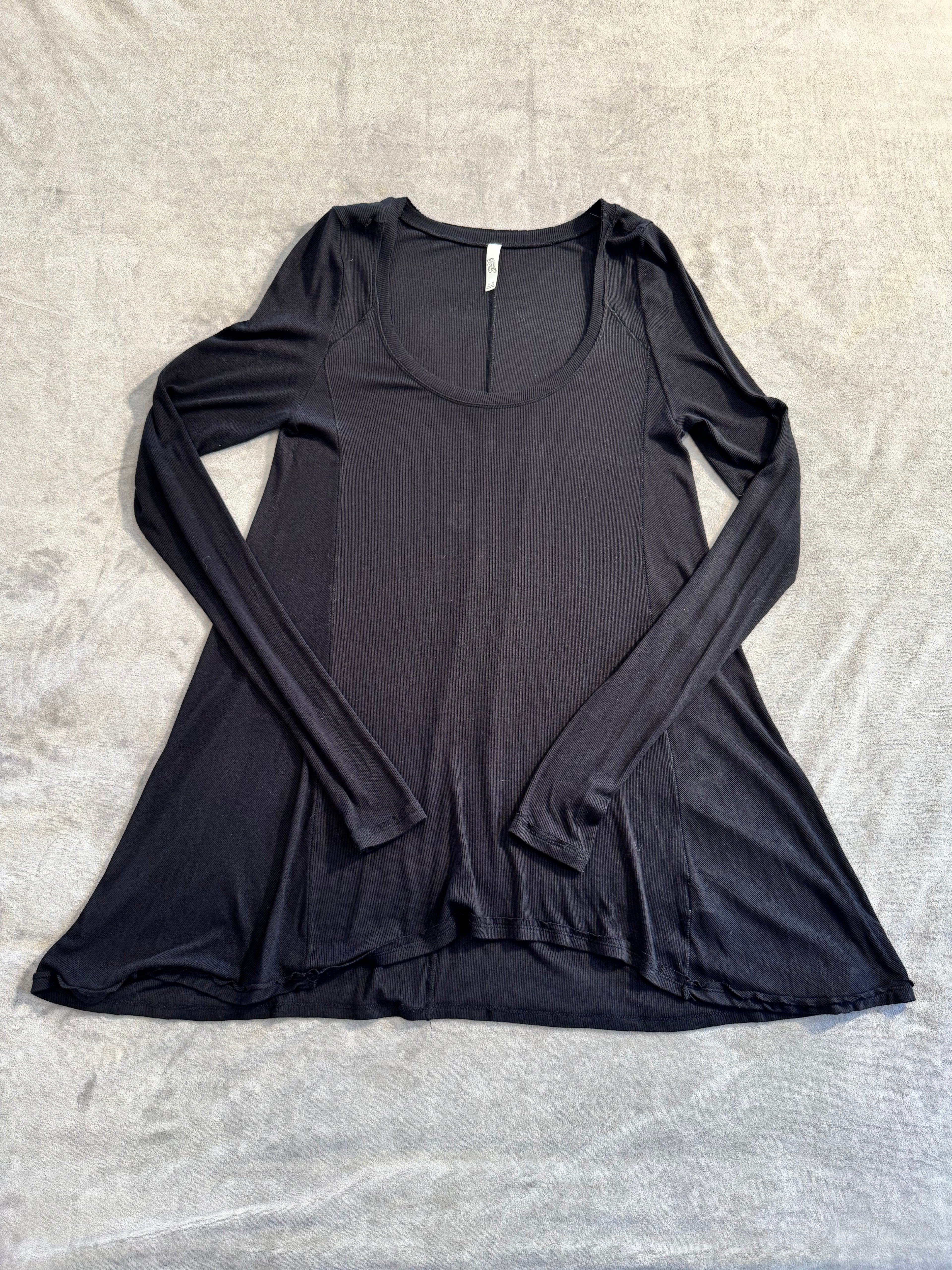 Free People Black Ribbed Long Sleeve Scoop Neck Tunic Top - Size Medium