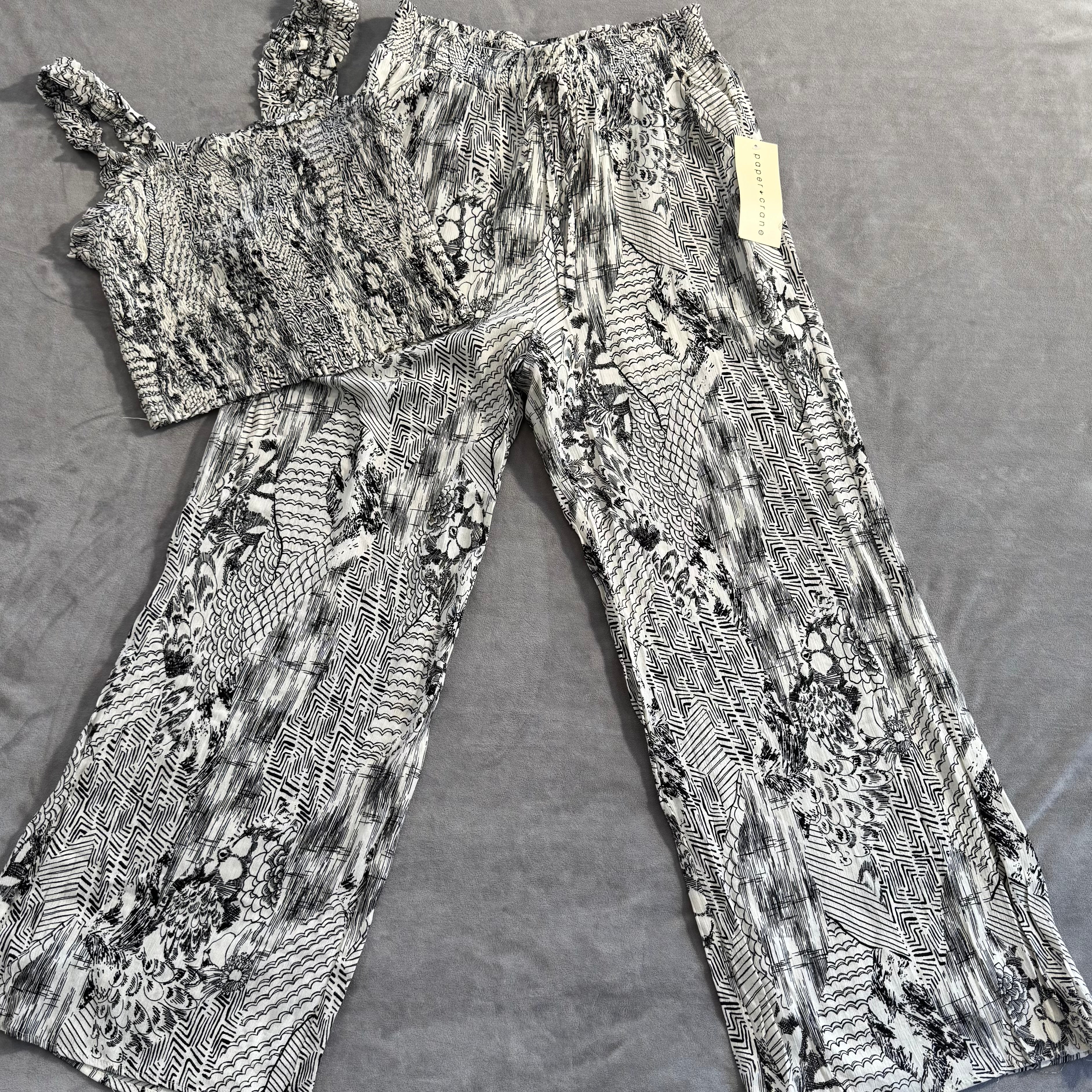 Paper Crane Black & White Mixed Print Smocked Crop Top & Wide Leg Pants Set — Size Medium — NWT