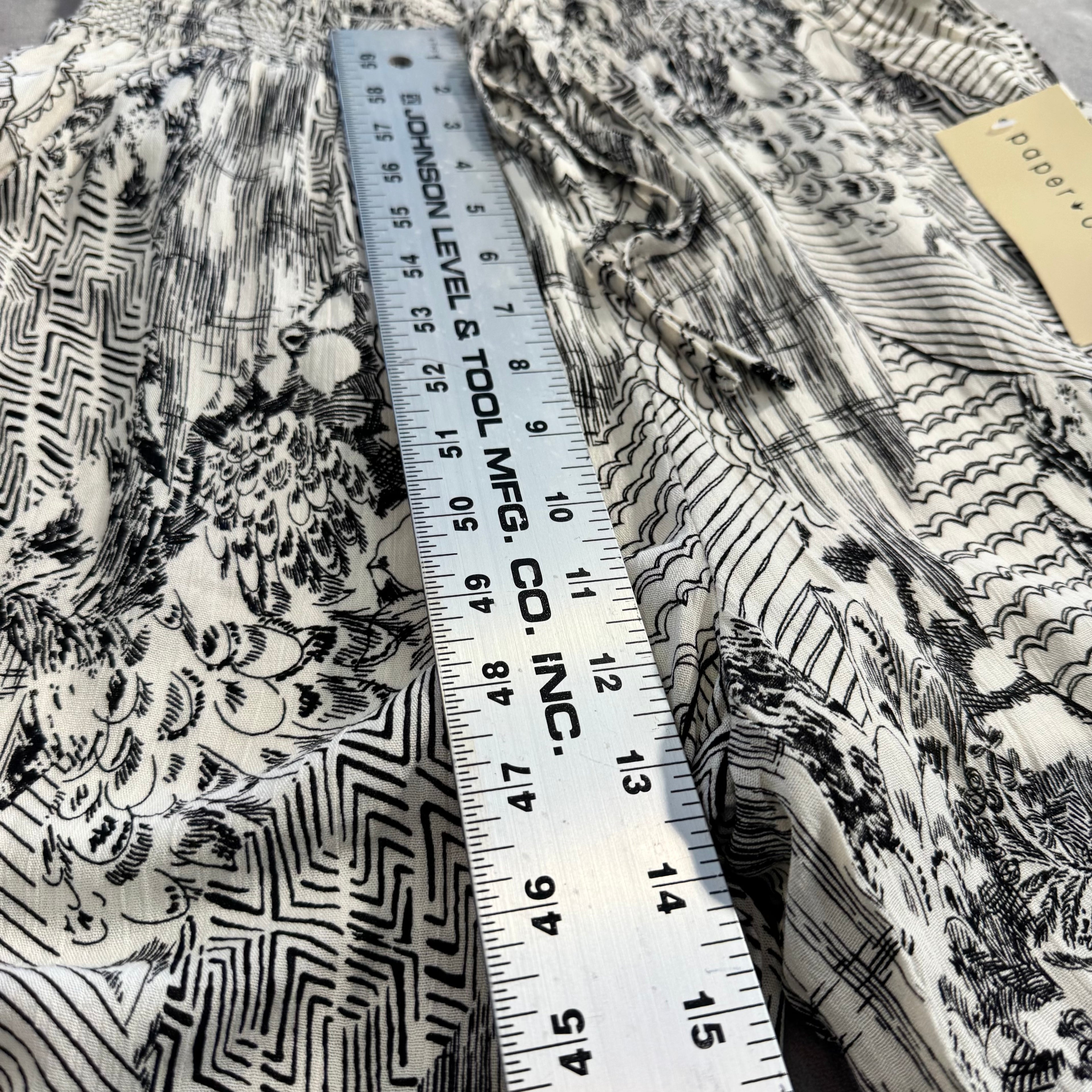 Paper Crane Black & White Mixed Print Smocked Crop Top & Wide Leg Pants Set — Size Medium — NWT