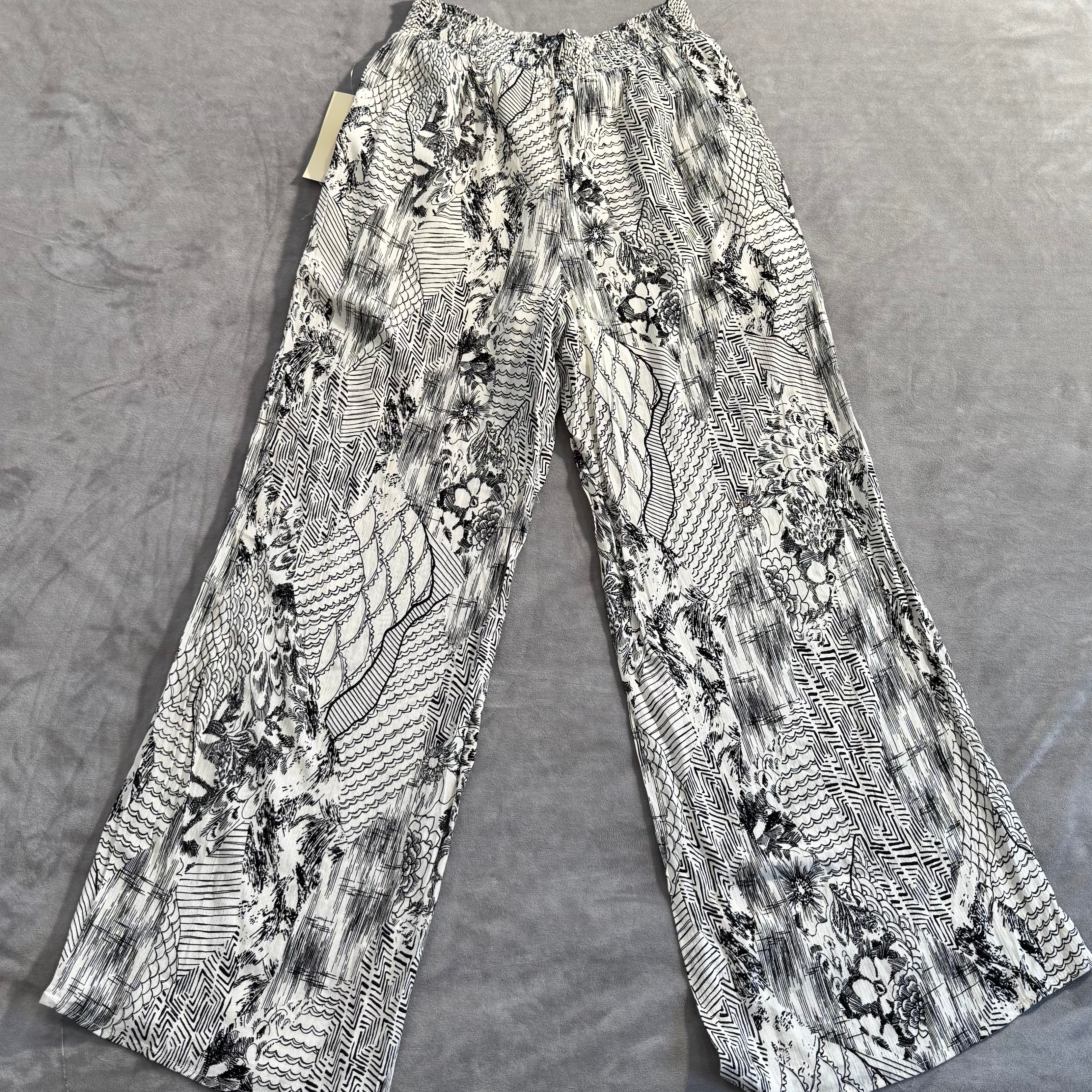 Paper Crane Black & White Mixed Print Smocked Crop Top & Wide Leg Pants Set — Size Medium — NWT