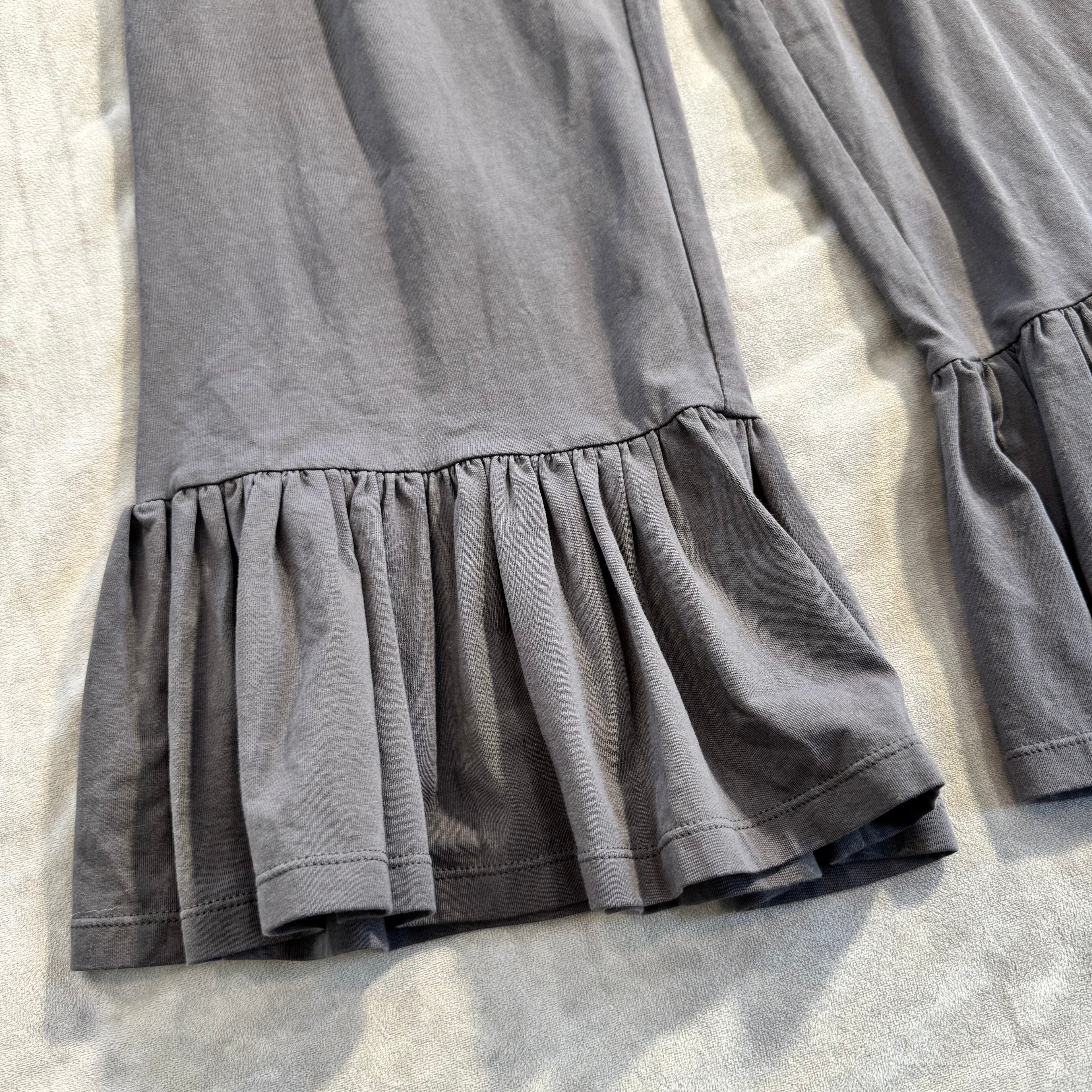 Matilda Jane "An Unpredictable Clothing Company" Gray Ruffle Hem Crop Pants - Size Medium