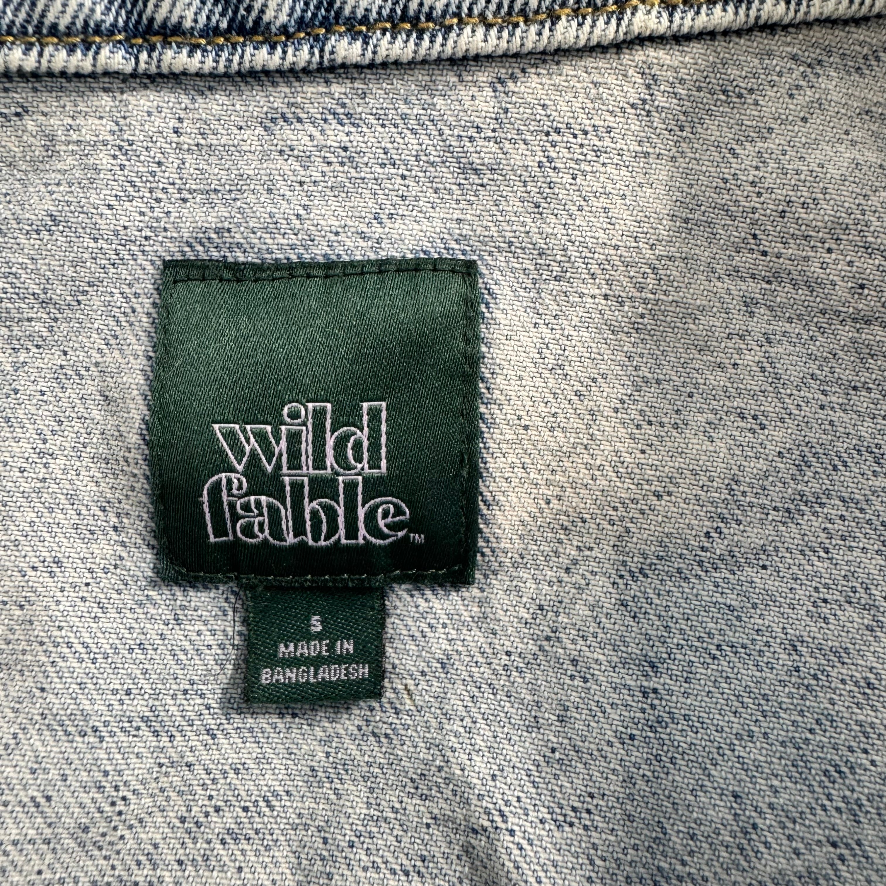 Wild Fable Distressed Light Wash Cropped Denim Jacket - Size Large - 100% Cotton