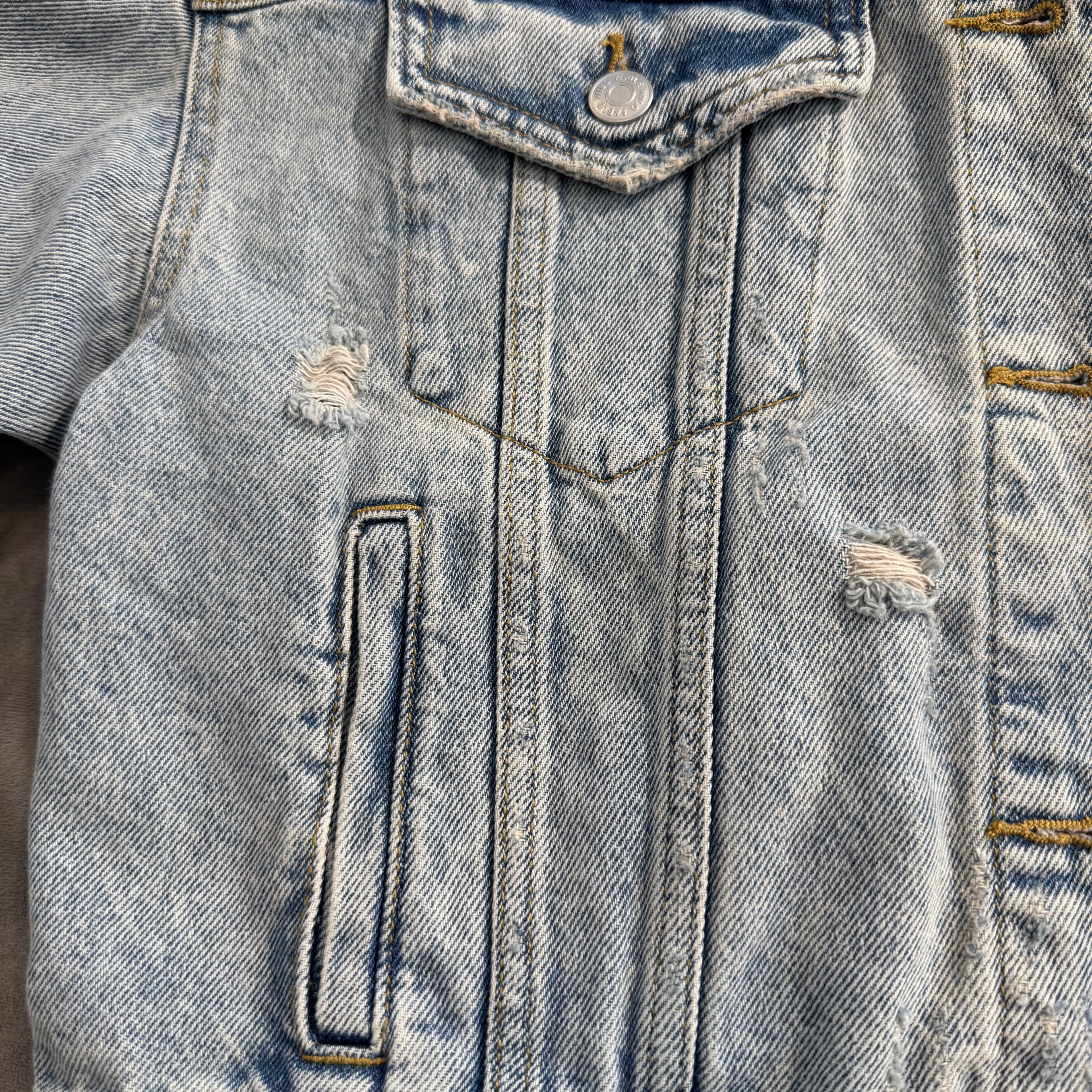 Wild Fable Distressed Light Wash Cropped Denim Jacket - Size Large - 100% Cotton