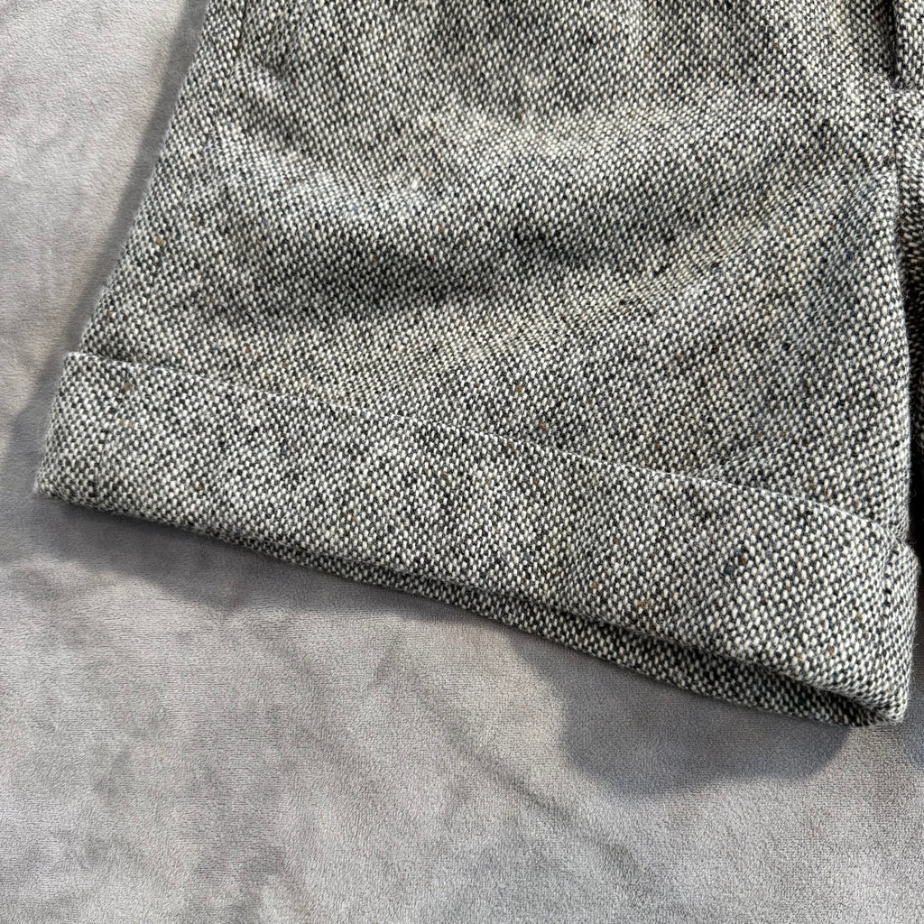 NWT Gap Women's Size 4 Wool Blend Tweed Cuffed Shorts Gray Black Herringbone