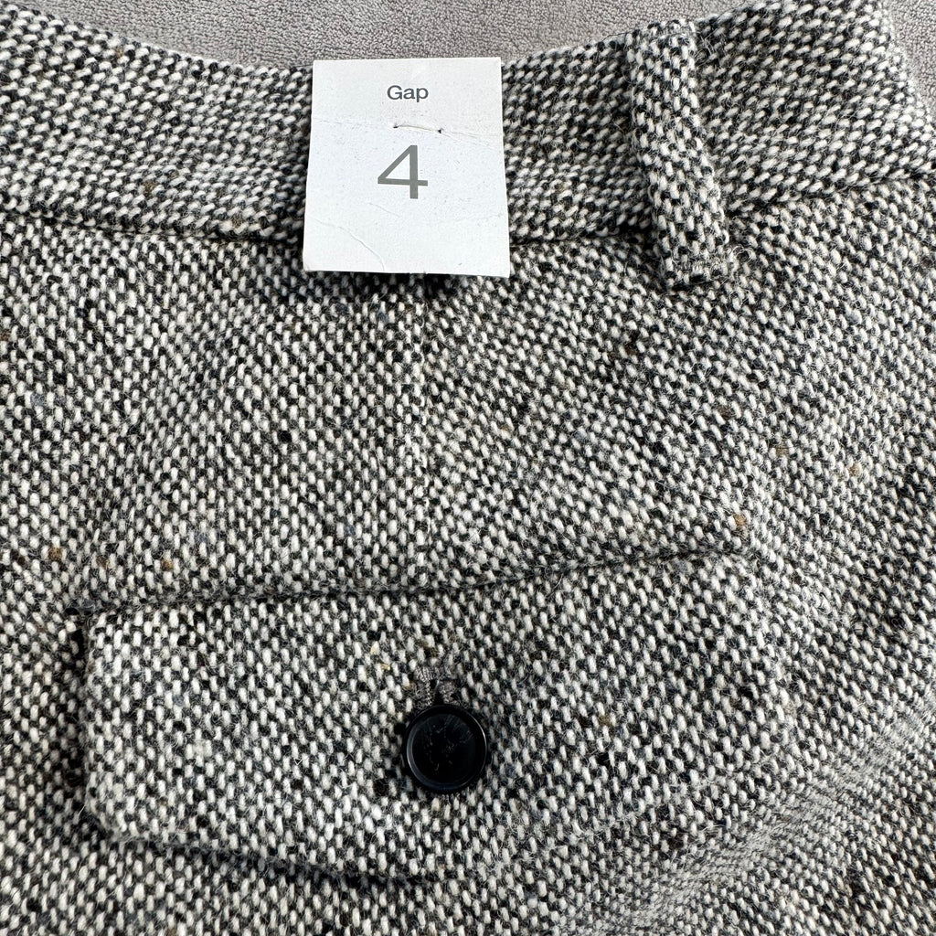 NWT Gap Women's Size 4 Wool Blend Tweed Cuffed Shorts Gray Black Herringbone