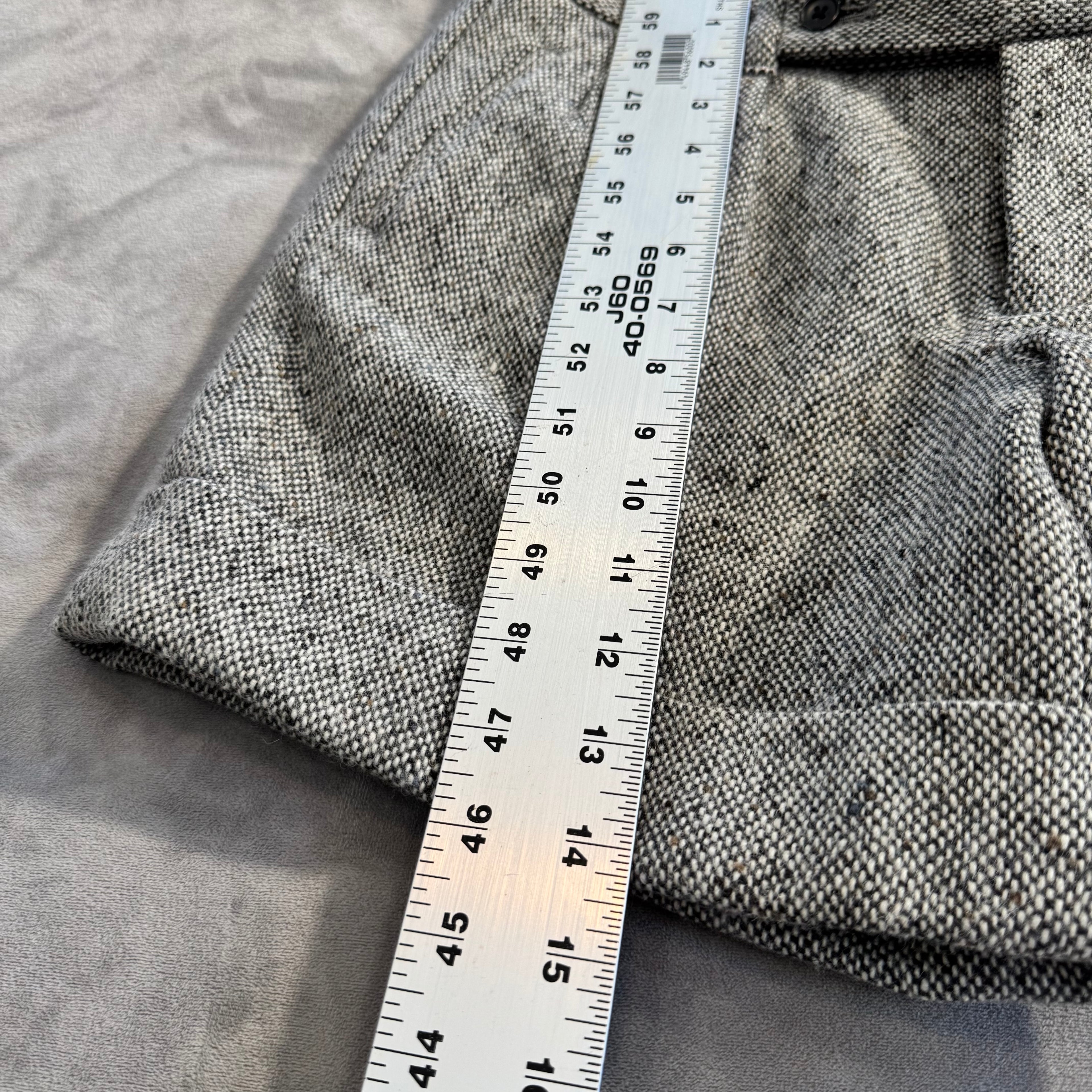 NWT Gap Women's Size 4 Wool Blend Tweed Cuffed Shorts Gray Black Herringbone