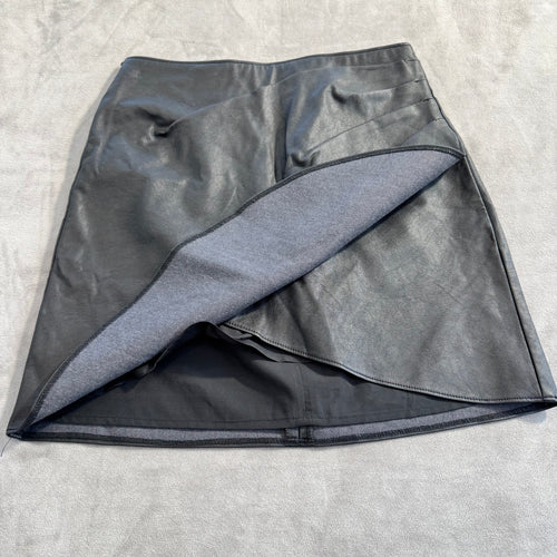 Abercrombie & Fitch Black Faux Leather Mini Skirt – A-Line, Back Zip, Lined – Women's Size XS