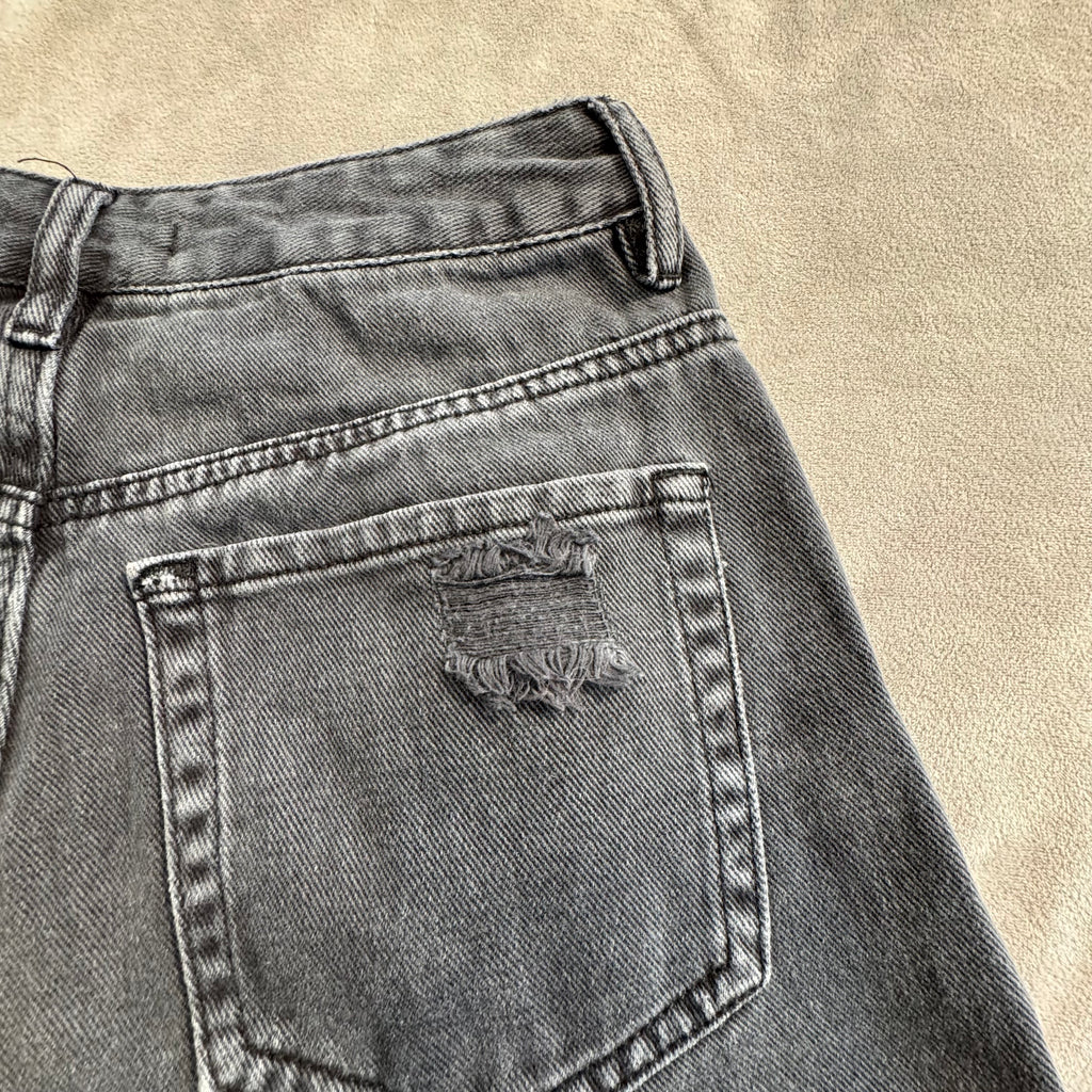 PacSun High Rise Festival Denim Shorts – Distressed Black Wash, Raw Hem – Women's Size 25