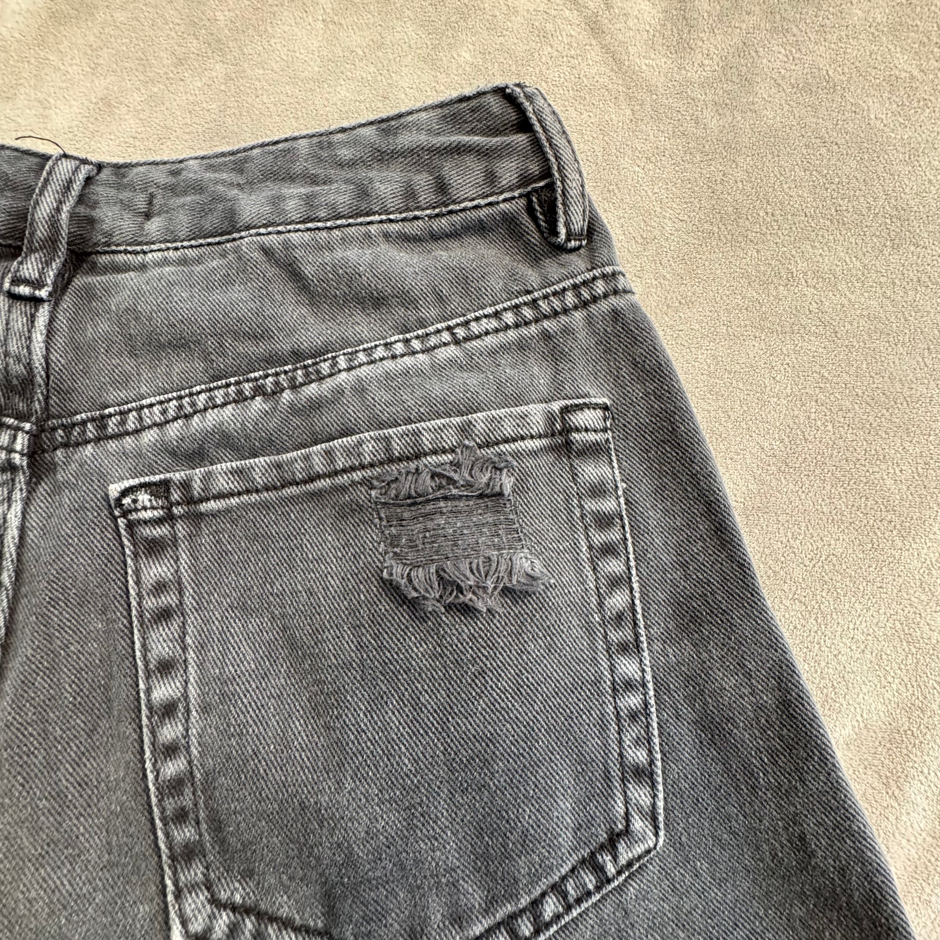 PacSun High Rise Festival Denim Shorts – Distressed Black Wash, Raw Hem – Women's Size 25